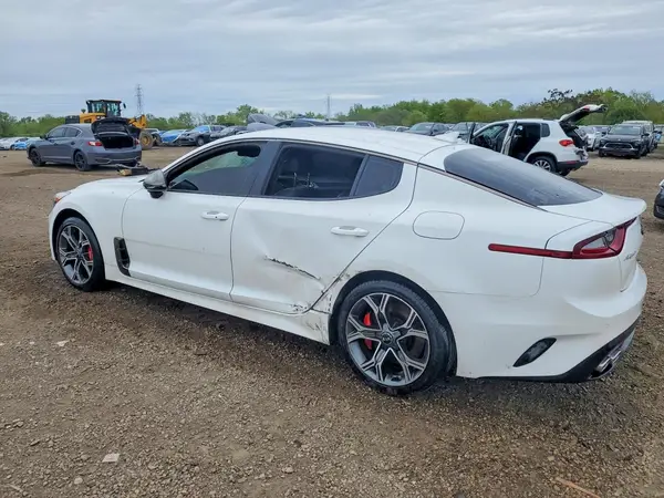 KNAE35LC8K6045605 2019 KIA STINGER - Image 2