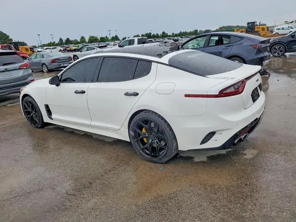 KNAE35LC8K6046060 2019 KIA STINGER - Image 2