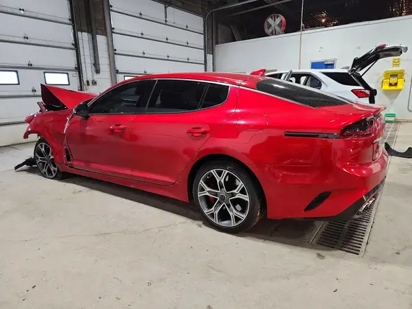 KNAE35LC8K6059861 2019 KIA STINGER - Image 2