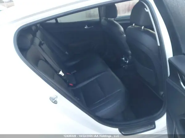 KNAE35LC8K6066857 2019 KIA STINGER - Image 8