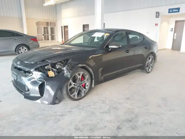 KNAE35LC8L6077441 2020 KIA STINGER - Image 2