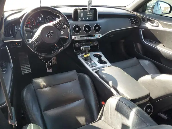 KNAE35LC9J6029492 2018 KIA STINGER - Image 8