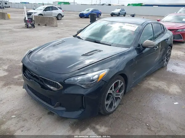 KNAE35LC9J6032280 2018 KIA STINGER - Image 2
