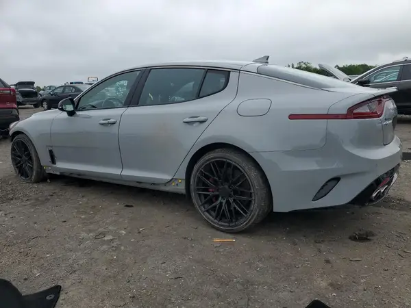 KNAE35LC9J6039925 2018 KIA STINGER - Image 2