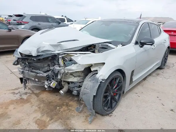 KNAE35LC9P6125812 2023 KIA STINGER - Image 2