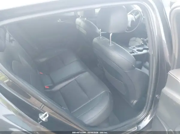 KNAE35LCXJ6027220 2018 KIA STINGER - Image 8