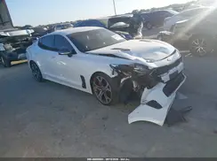 KNAE35LCXJ6035379 2018 KIA STINGER