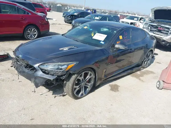 KNAE35LCXJ6035589 2018 KIA STINGER - Image 2