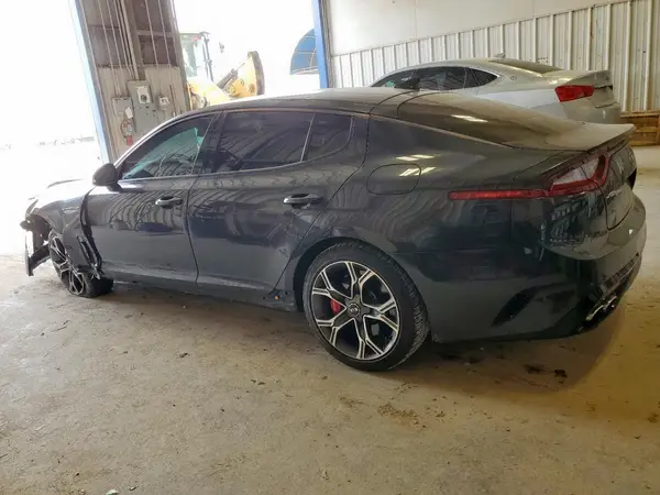 KNAE35LCXJ6035639 2018 KIA STINGER - Image 2