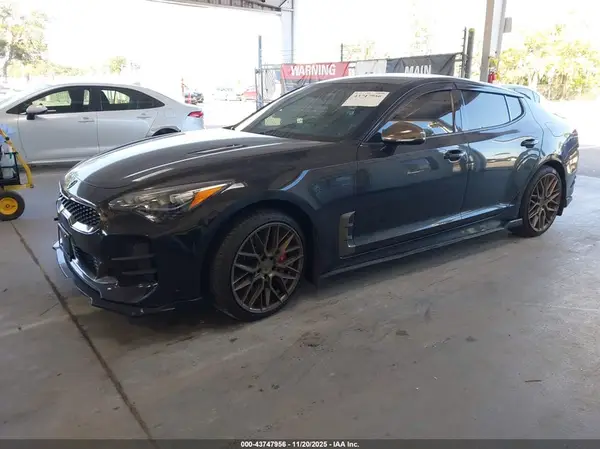 KNAE35LCXK6042463 2019 KIA STINGER - Image 2