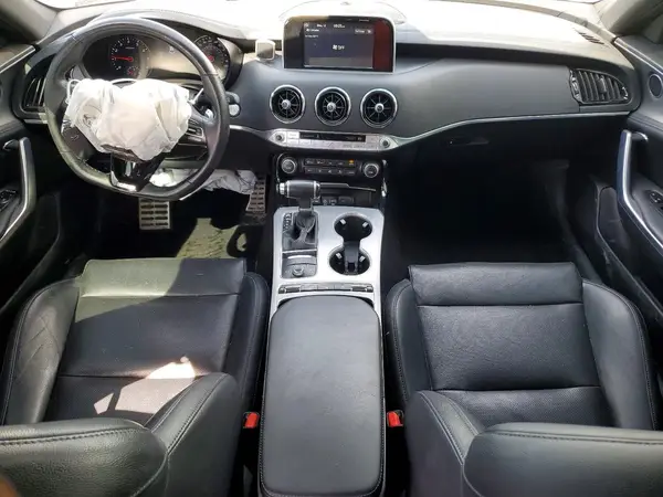 KNAE35LCXK6046464 2019 KIA STINGER - Image 8