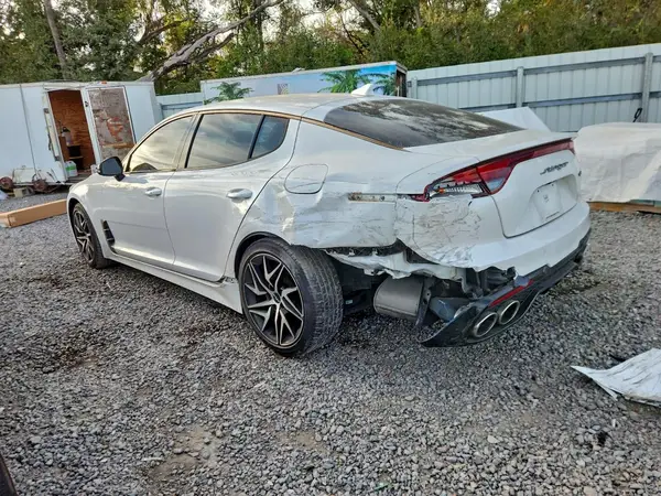 KNAE35LD0N6103008 2022 KIA STINGER - Image 2