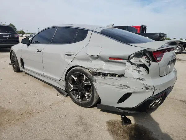 KNAE35LD0N6114865 2022 KIA STINGER - Image 2