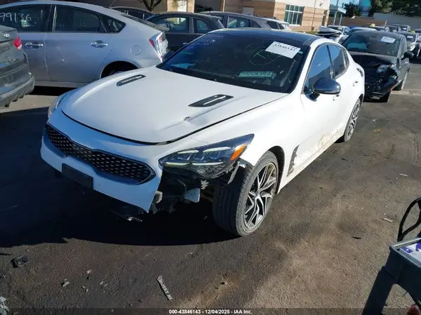 KNAE35LD1N6103910 2022 KIA STINGER - Image 2
