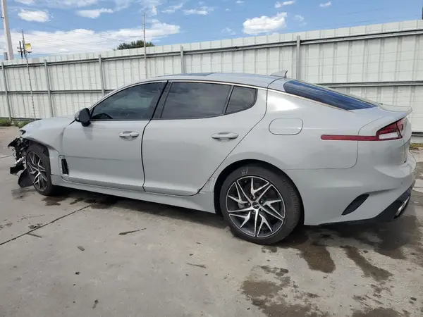 KNAE35LD1N6109707 2022 KIA STINGER - Image 2