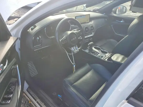 KNAE35LD1N6115152 2022 KIA STINGER - Image 8
