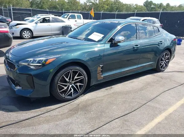 KNAE35LD1N6116205 2022 KIA STINGER - Image 2