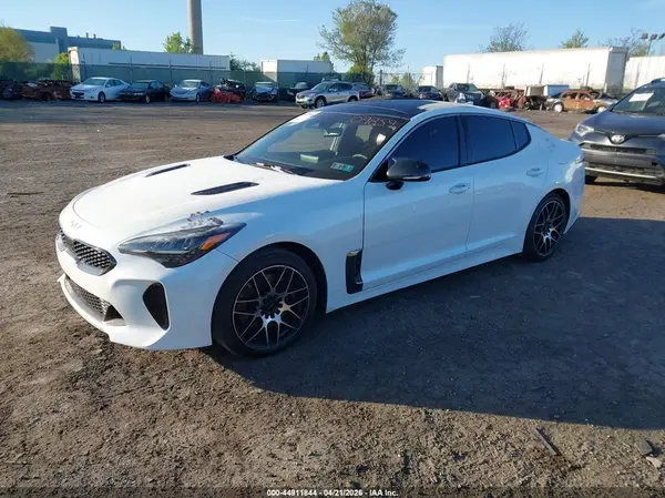 KNAE35LD2N6109859 2022 KIA STINGER - Image 2