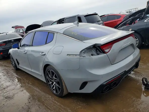KNAE35LD2P6122811 2023 KIA STINGER - Image 2