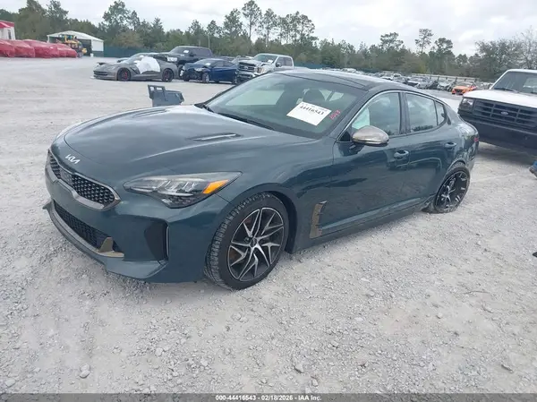 KNAE35LD3N6110647 2022 KIA STINGER - Image 2