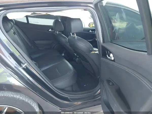 KNAE35LD3N6113256 2022 KIA STINGER - Image 8