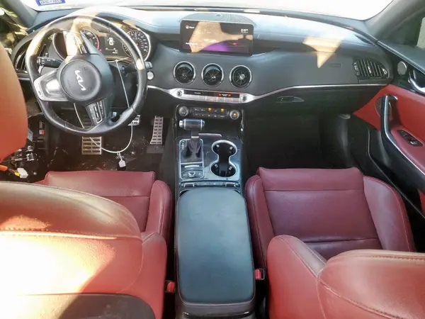 KNAE35LD3N6117324 2022 KIA STINGER - Image 8