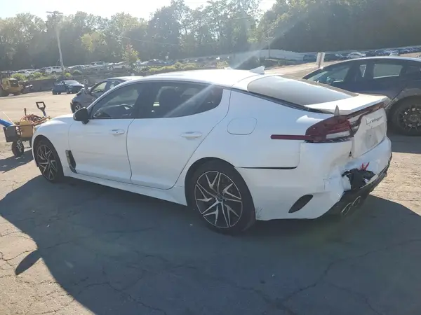 KNAE35LD4N6116845 2022 KIA STINGER - Image 2