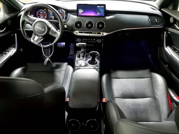 KNAE35LD4P6137424 2023 KIA STINGER - Image 8