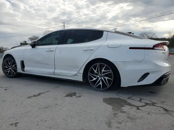 KNAE35LD5N6105854 2022 KIA STINGER - Image 2