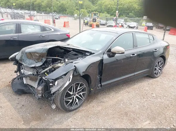 KNAE35LD5N6110326 2022 KIA STINGER - Image 2