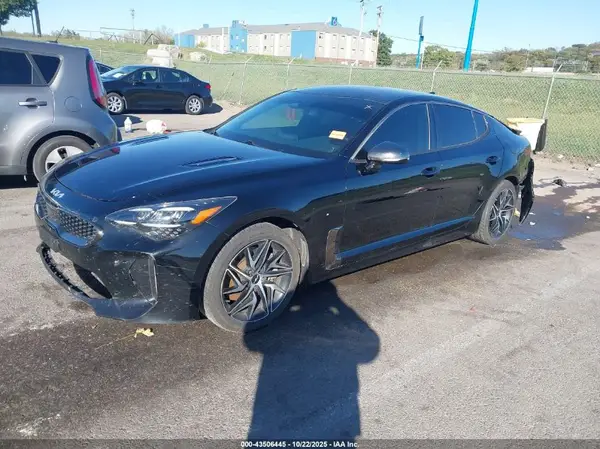 KNAE35LD5N6113808 2022 KIA STINGER - Image 2