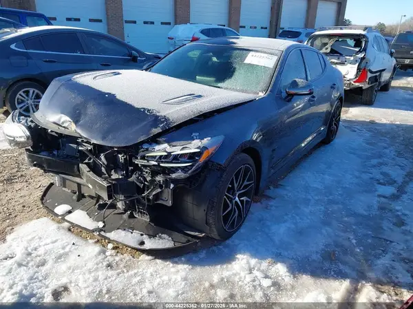 KNAE35LD5P6132653 2023 KIA STINGER - Image 2