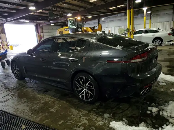 KNAE35LD8N6100924 2022 KIA STINGER - Image 2