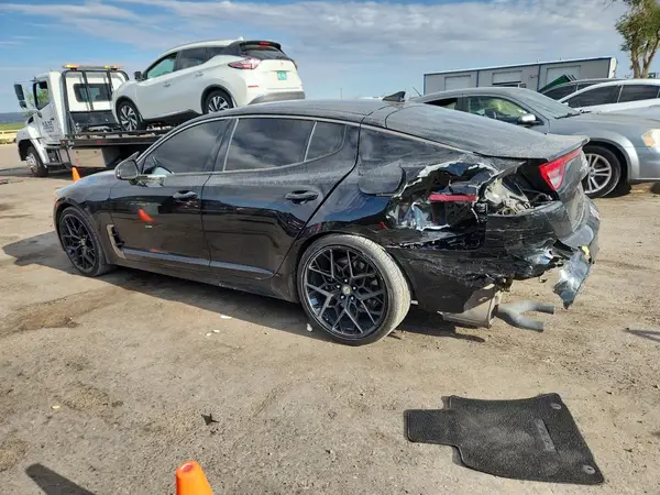 KNAE35LD8N6100938 2022 KIA STINGER - Image 2