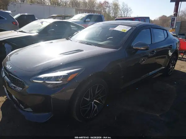 KNAE35LD8N6106674 2022 KIA STINGER - Image 2