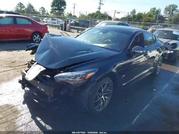 KNAE35LD8N6113818 2022 KIA STINGER - Image 2