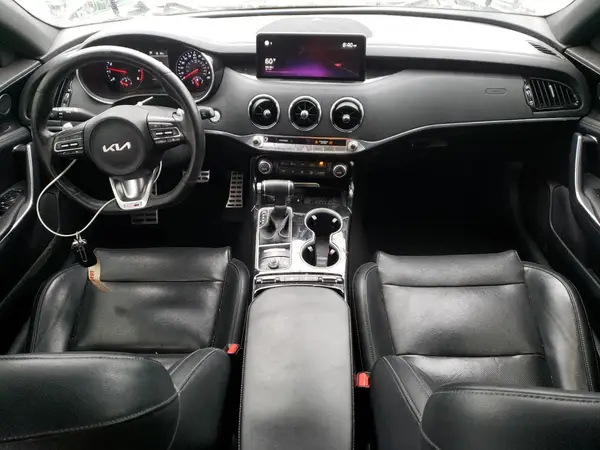 KNAE35LD9N6111995 2022 KIA STINGER - Image 8