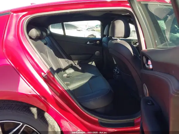 KNAE35LD9N6116291 2022 KIA STINGER - Image 8