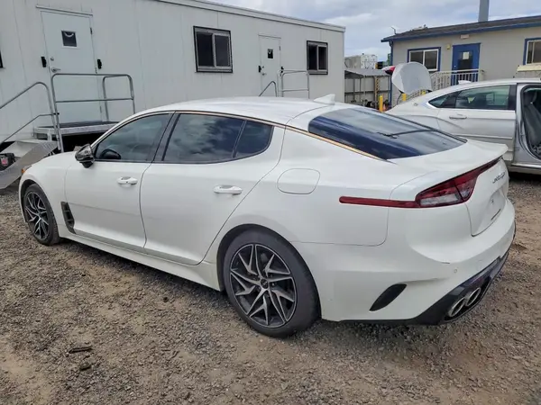KNAE35LDXN6107650 2022 KIA STINGER - Image 2