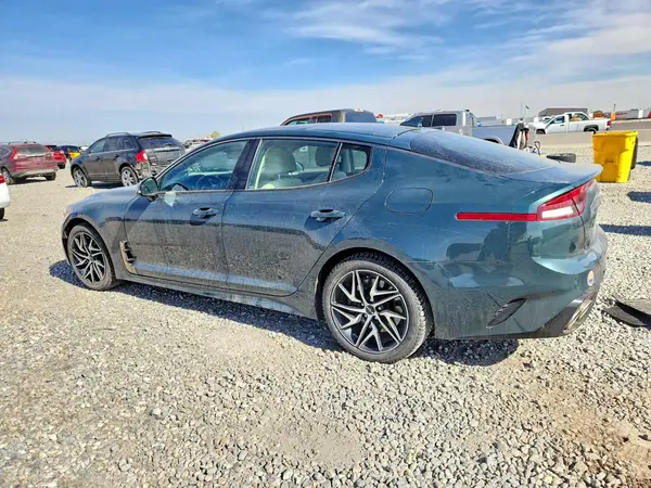 KNAE35LDXN6118423 2022 KIA STINGER - Image 2