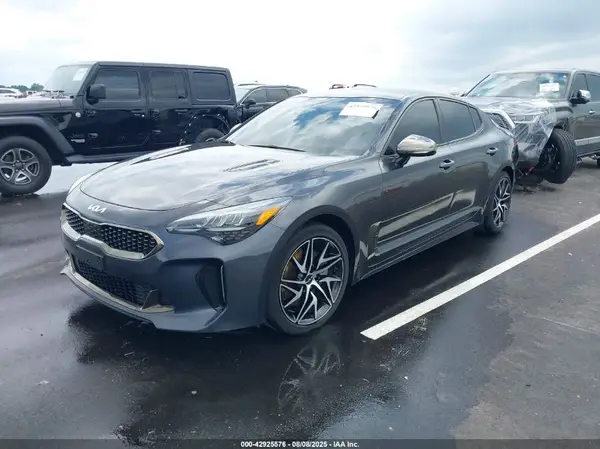 KNAE35LDXP6132695 2023 KIA STINGER - Image 2
