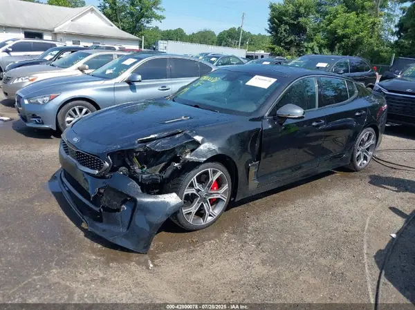 KNAE45LC0J6011265 2018 KIA STINGER - Image 2