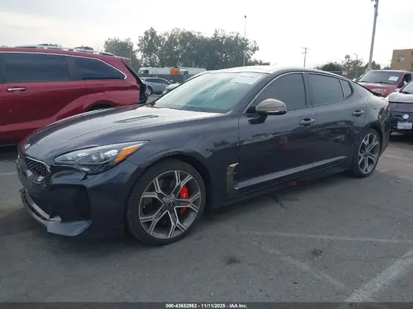 KNAE45LC0L6081819 2020 KIA STINGER - Image 2