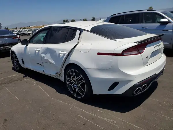 KNAE45LC0N6106317 2022 KIA STINGER - Image 2