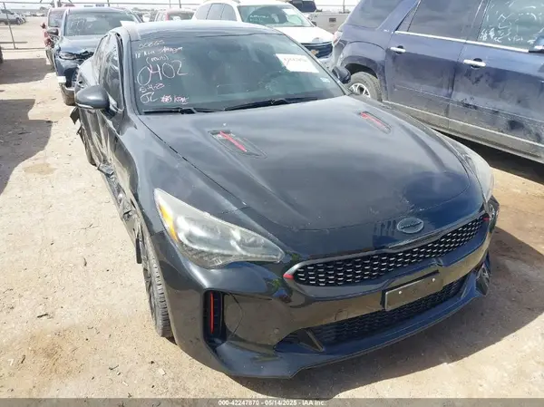 KNAE45LC1J6010402 2018 KIA STINGER - Image 1