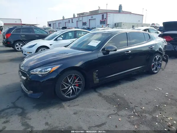 KNAE45LC1J6034442 2018 KIA STINGER - Image 2