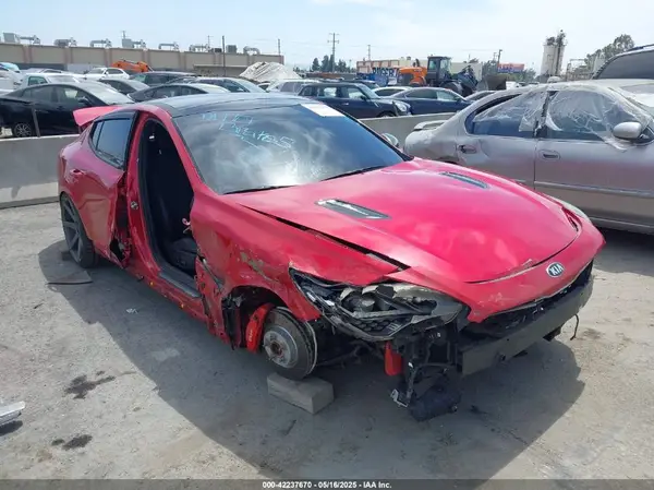 KNAE45LC1J6034666 2018 KIA STINGER - Image 1