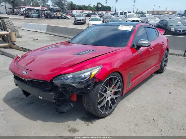 KNAE45LC1J6034666 2018 KIA STINGER - Image 2