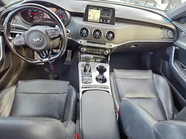 KNAE45LC1J6036868 2018 KIA STINGER - Image 8