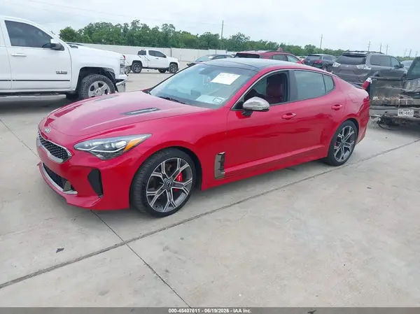 KNAE45LC1J6040144 2018 KIA STINGER - Image 2